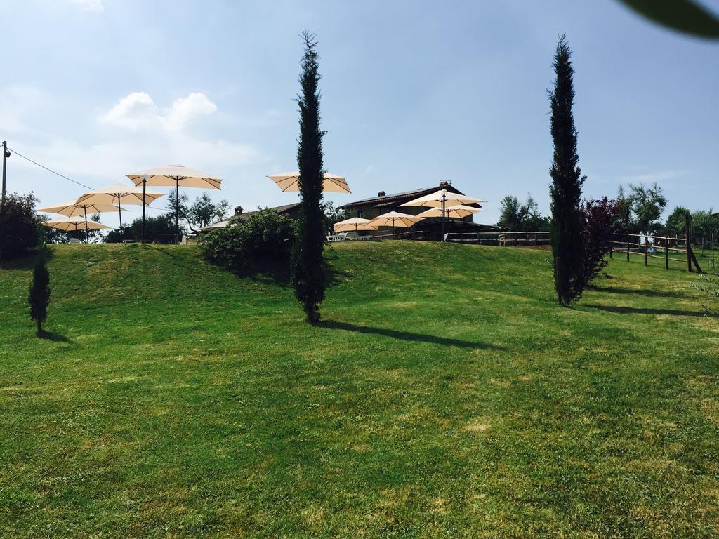 Agriturismo Nociquerceto Tarano Exteriör bild