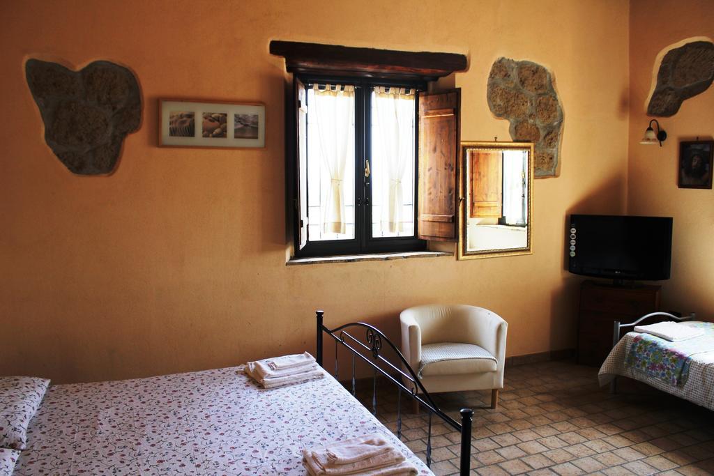 Agriturismo Nociquerceto Tarano Rum bild