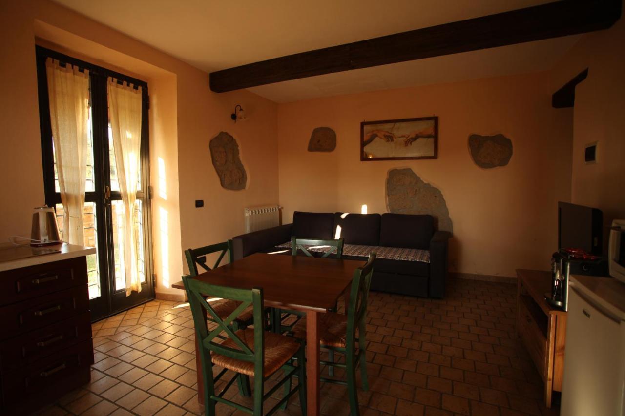 Agriturismo Nociquerceto Tarano Exteriör bild
